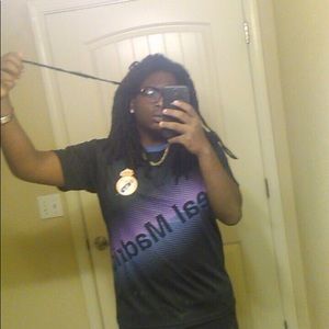 Meet your Posher, Kenyon